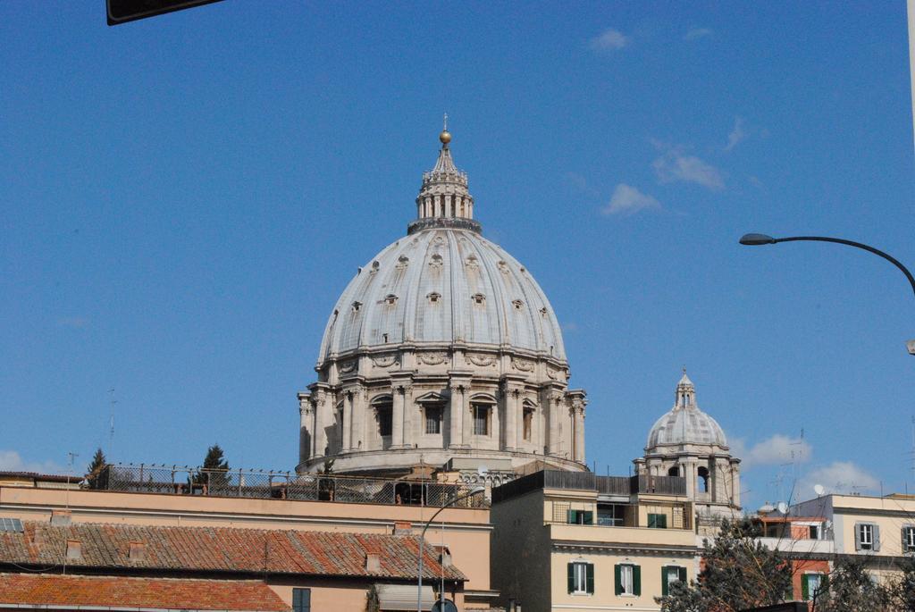 روما Di Fronte Alla Cupola الغرفة الصورة